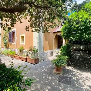 Albergue Mochileros - Age Limit 18-28