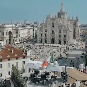 Prestige Boutique - Piazza Duomo View Itália