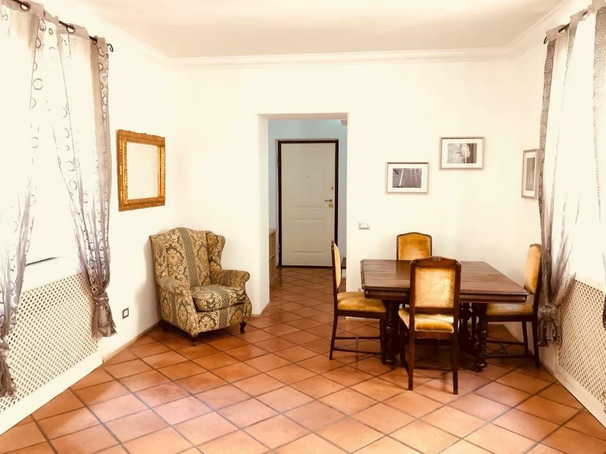 Palazzo Rota House Hotel Nápoles 3*,